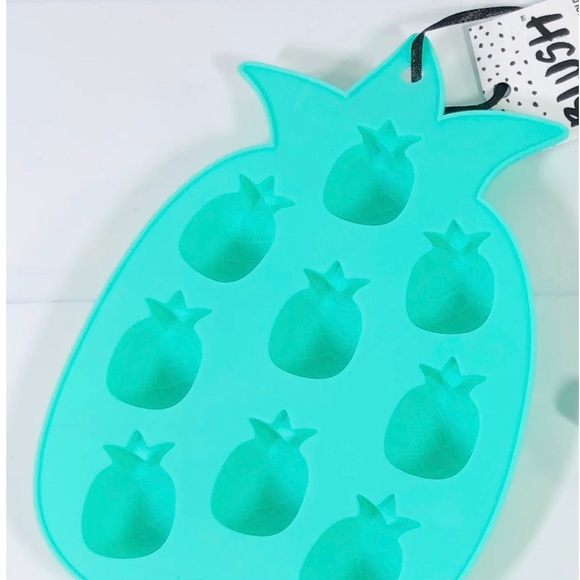 PINEAPPLE SHAPED ICE MOLD - Picture 3 of 9